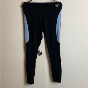 VS PINK ULTIMATE LEGGING WITH MESH